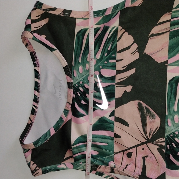 Nike Wide Neck Fast DRI FIT Palm Print Tank EUC Size XS - Picture 7 of 11